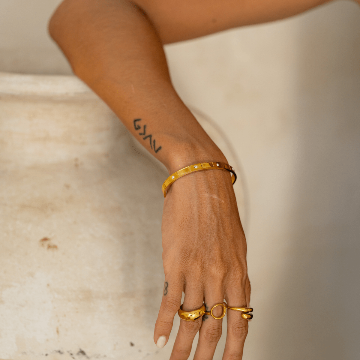 Radiant Stone Bangle